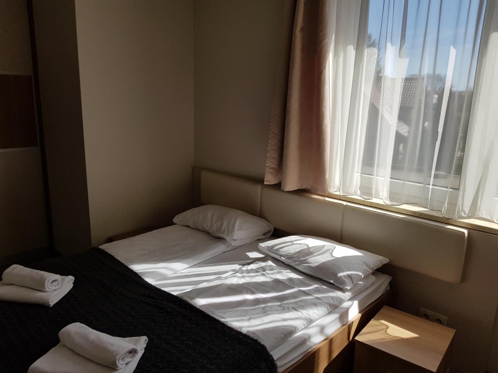 Marina W Budynku Z Basenem Apartment *
