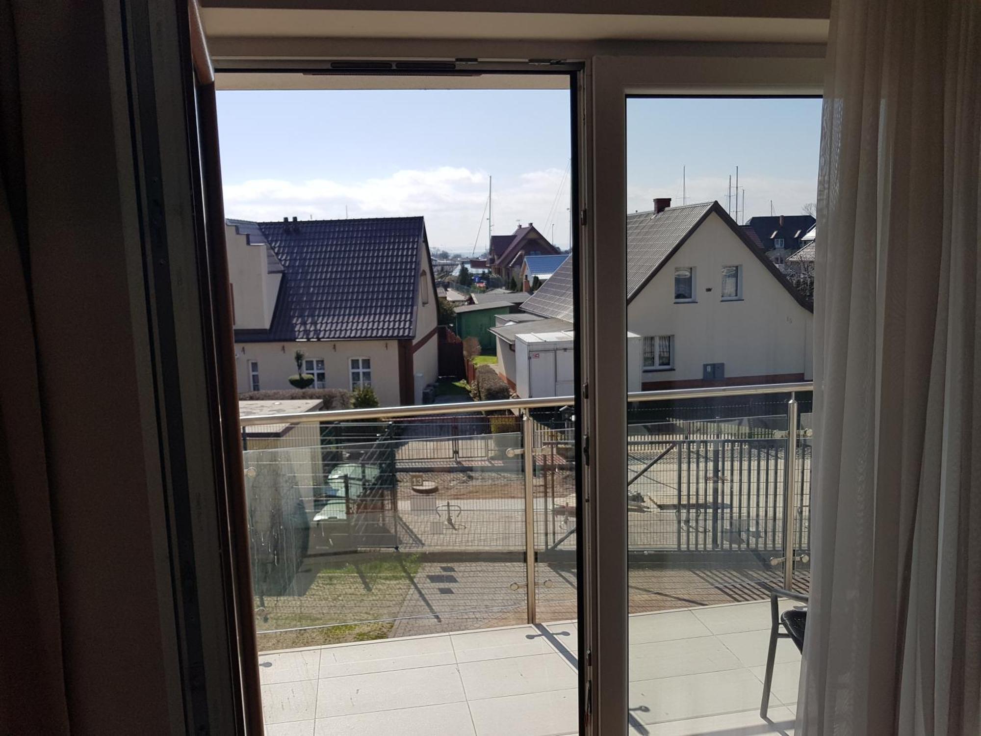 Marina W Budynku Z Basenem *